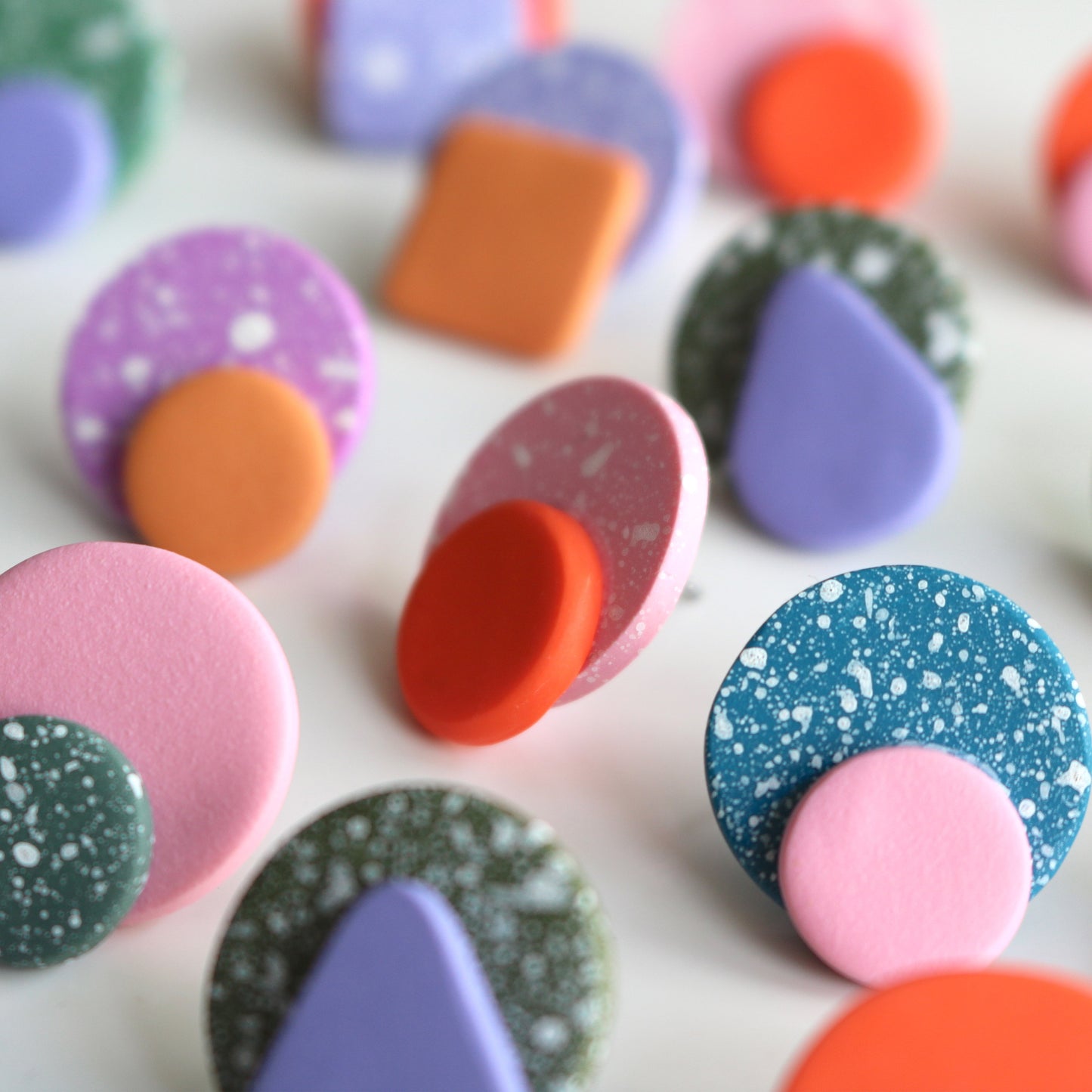 Dot Stud in Winter Sage Speck & Lilac