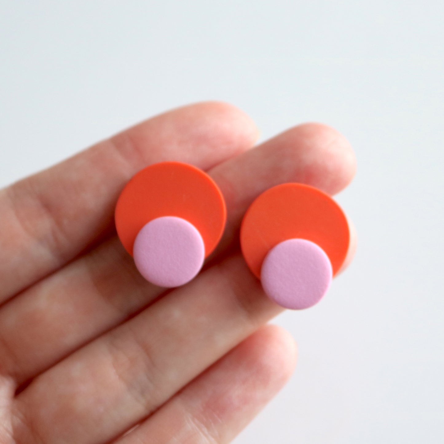 Dot Stud in Coral & Rose
