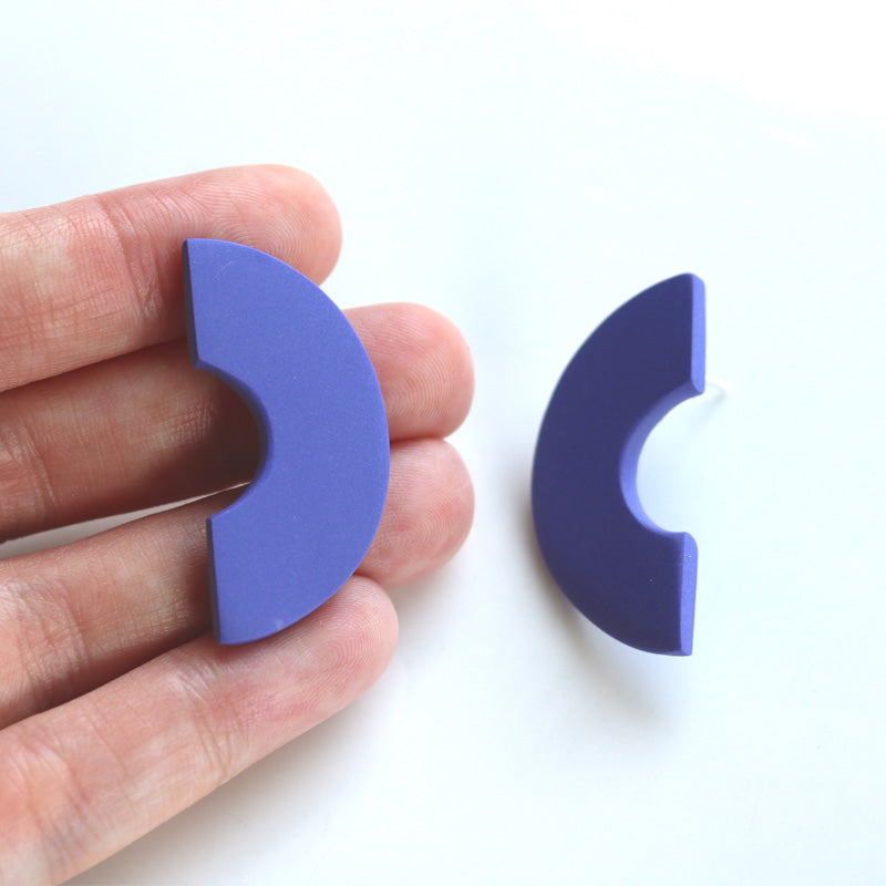 Bridge Studs in Lavender