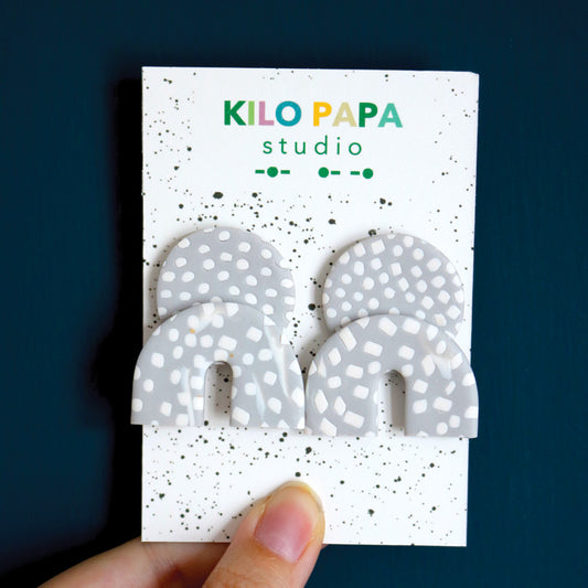 Lunar Arches in Grey w/white speckle