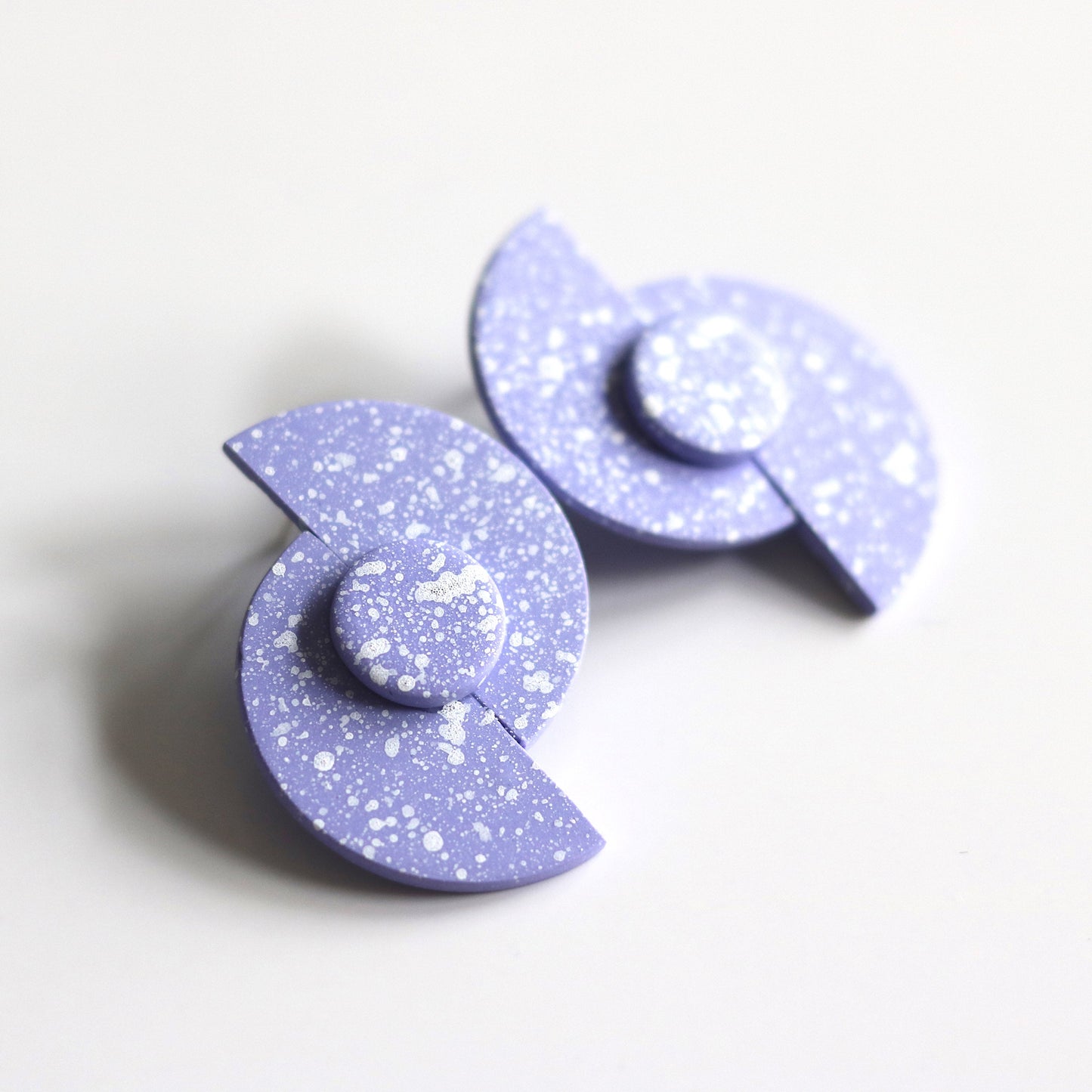 Saturn Studs