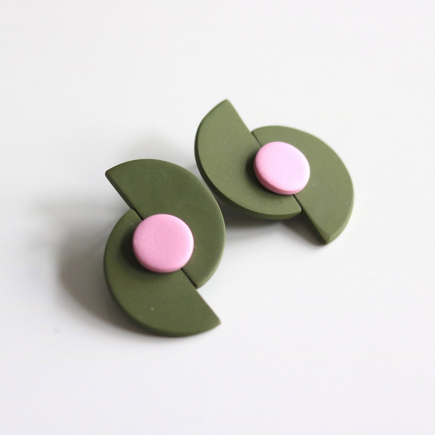 Saturn Studs