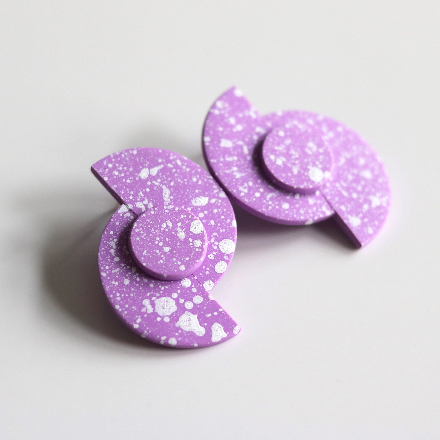 Saturn Studs