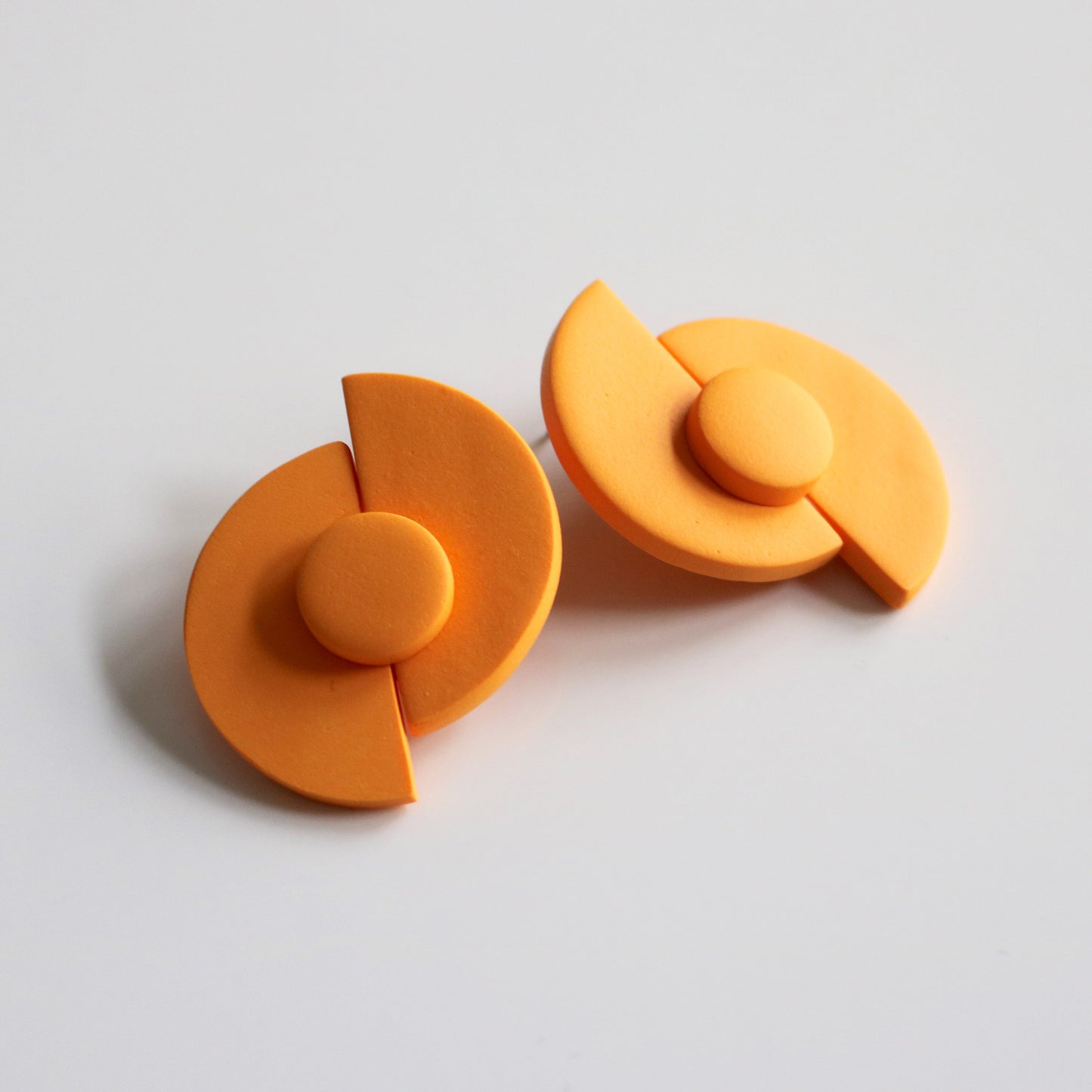 Saturn Studs