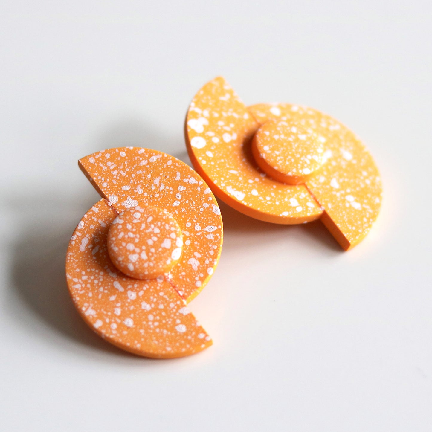 Saturn Studs