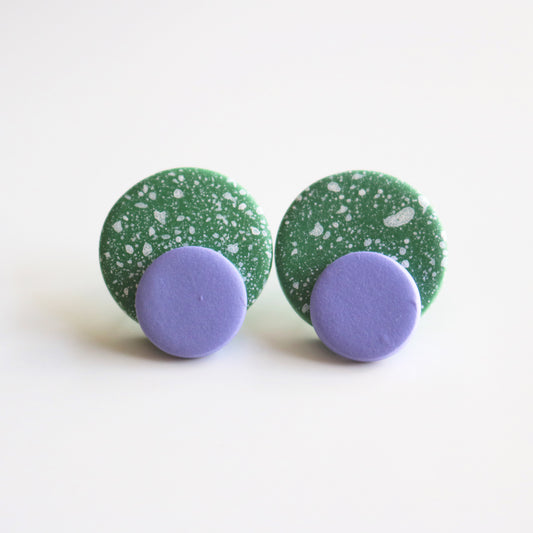 Dot Stud in Winter Sage Speck & Lilac