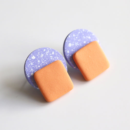 Dot Stud in Lilac Speck & Apricot